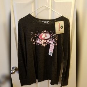 Mossy Oak brand burnout shirt